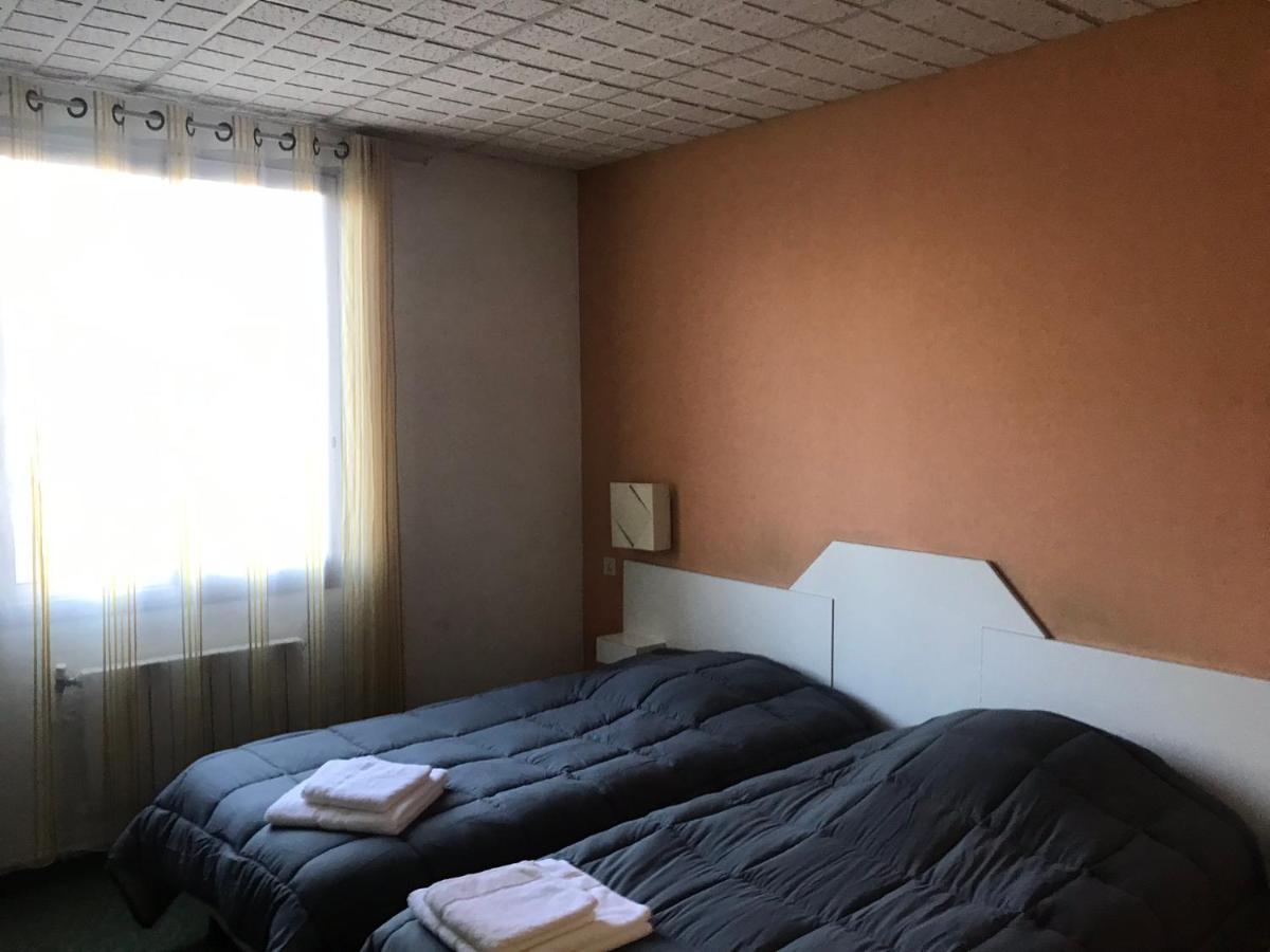 Hotel Les Chenes Sisteron Kültér fotó