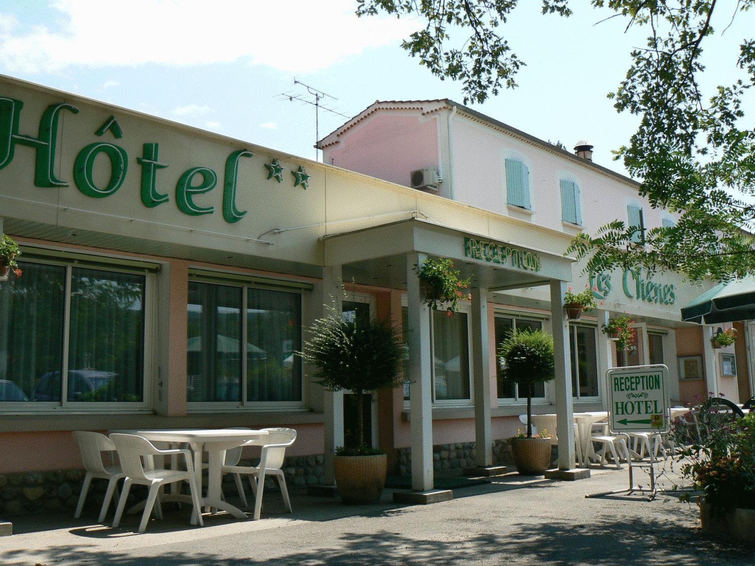 Hotel Les Chenes Sisteron Kültér fotó